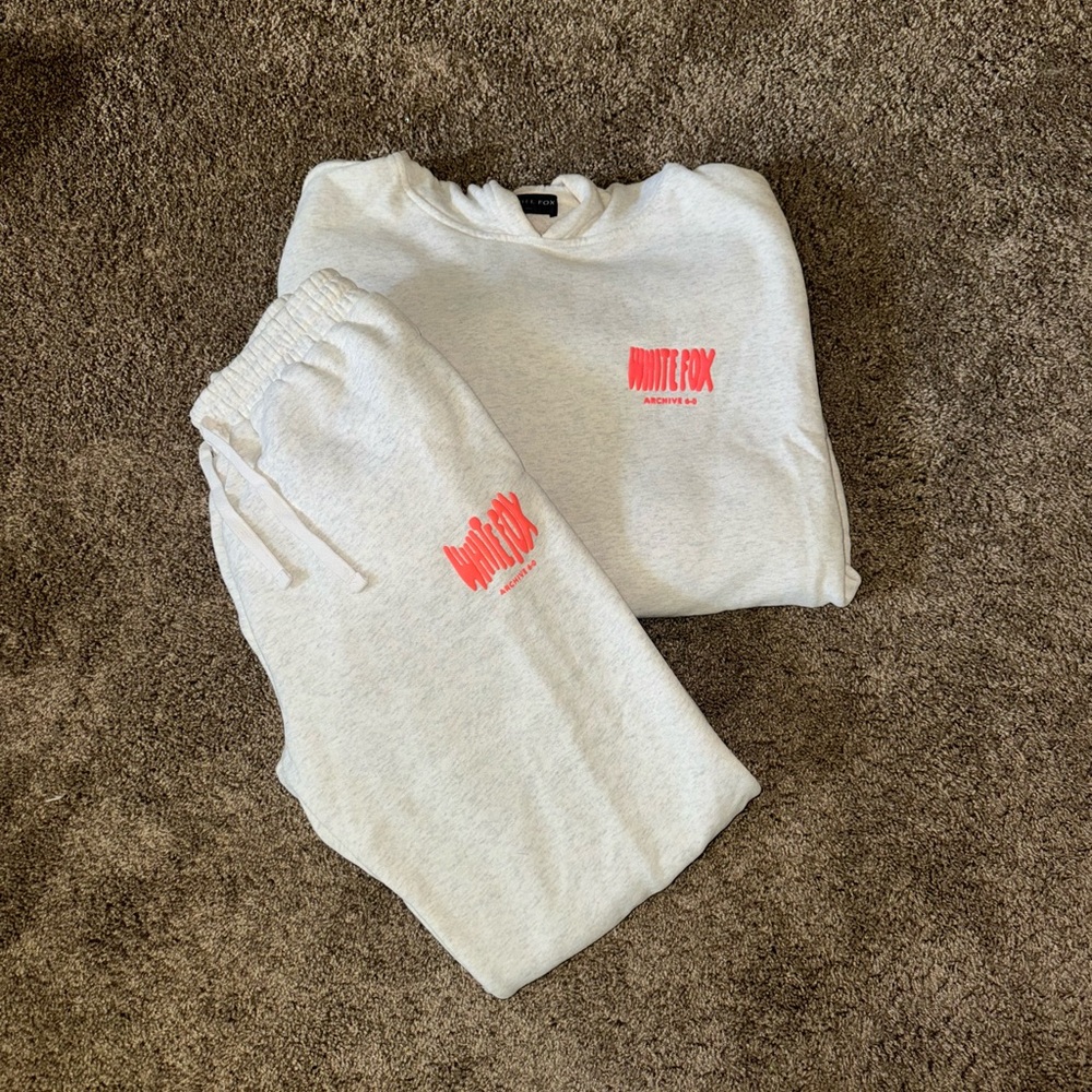 White Fox sweatpants and hoodie set